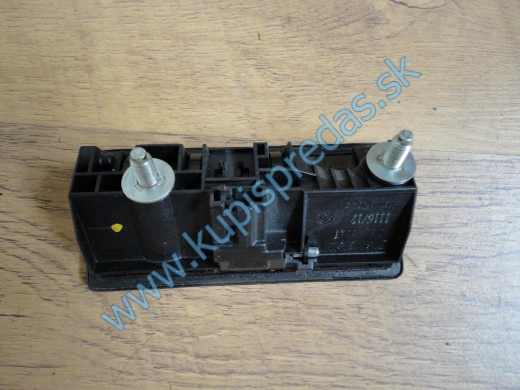Madlo kufrových dverí Audi A3 A4 A6 / Vw Golf V VI / Passat  